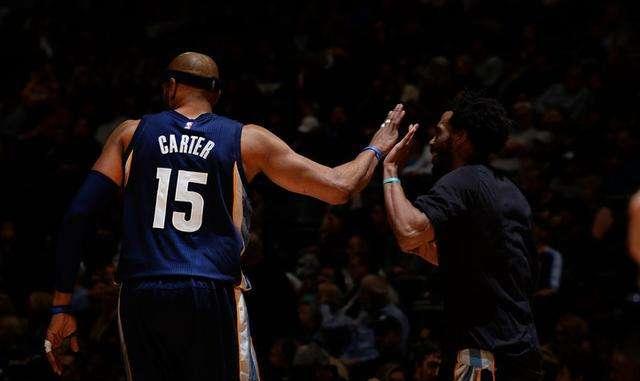 早报：真虐菜和被虐菜