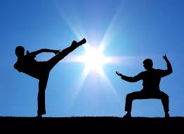 扑克为什么要轮流行动（为什么打扑克要按顺序行动）